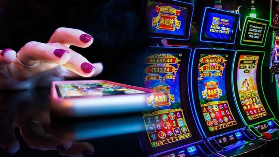 Responsible gaming reminder beside Recent Wins content for adults